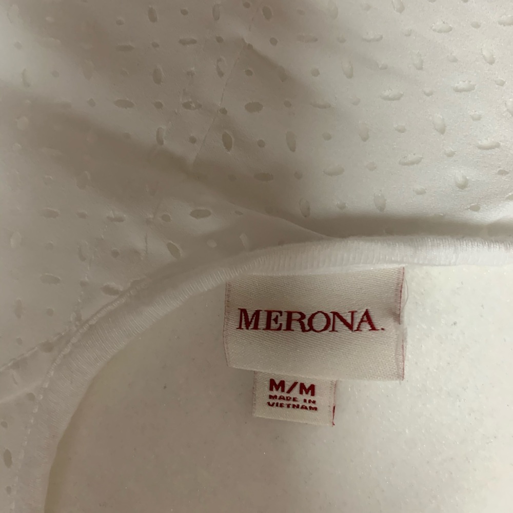 White Tank - Picture 5 of 5